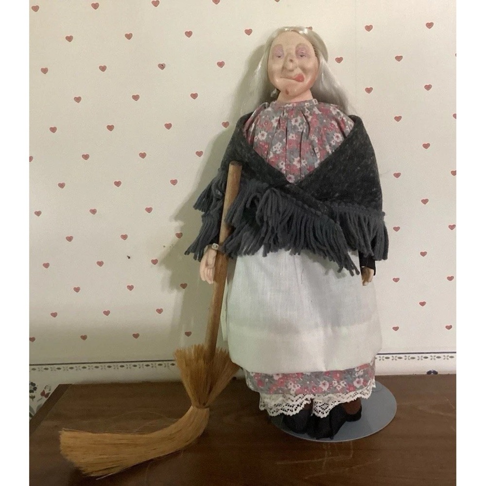 VTG Handmade Effanbee Ugly Witch Doll‎ On Stand By Faith Wick 16.5" Tall